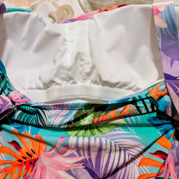 Carmen Marc Valvo Two Piece Bathing Suit from Boston Proper NWT  XL  14-16 - Picture 2 of 5